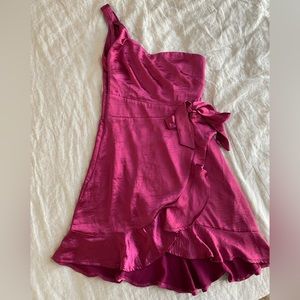 Selfie Leslie Satin One shoulder dress Size X Small